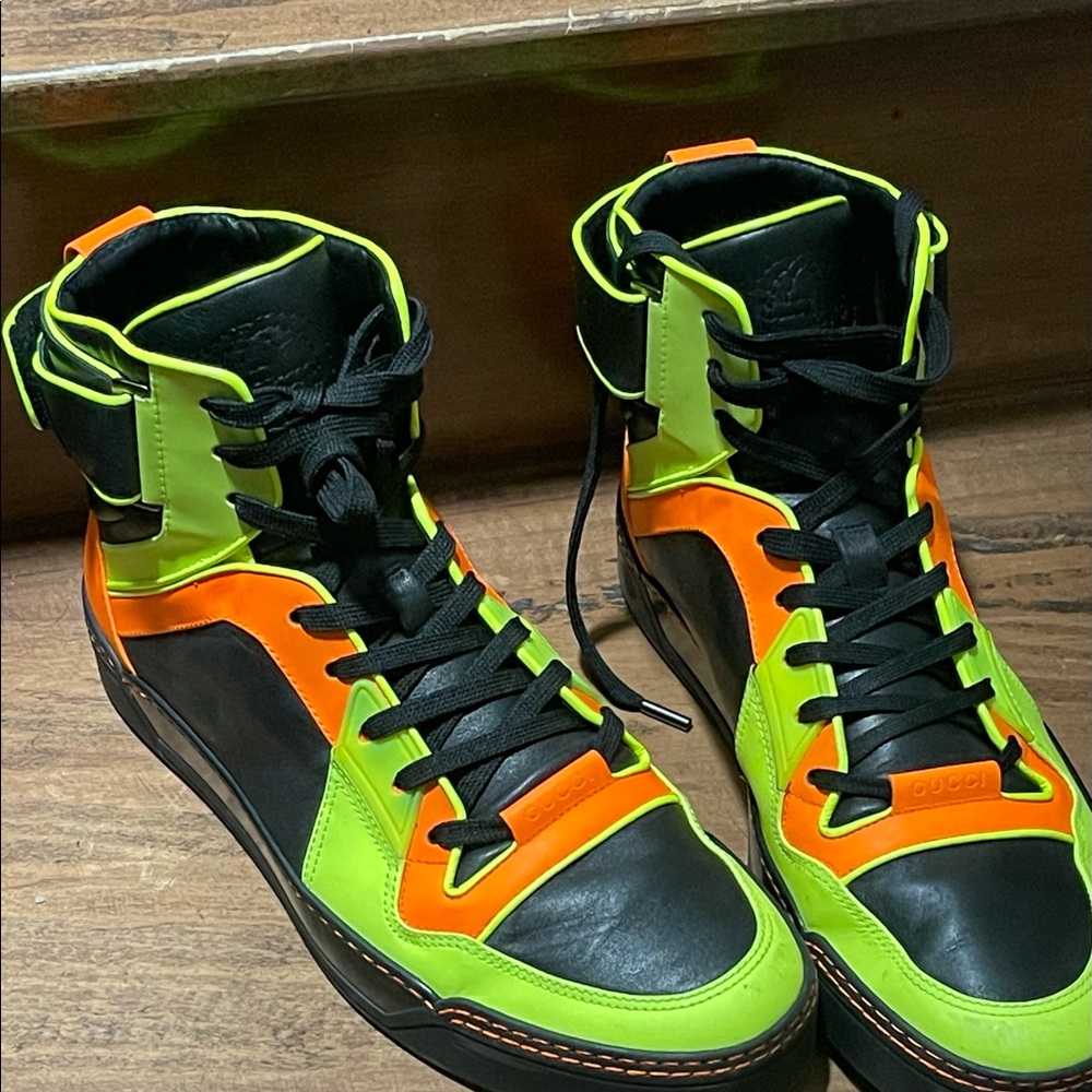 Gucci men’s Hi Top Sneakers 10G 11US